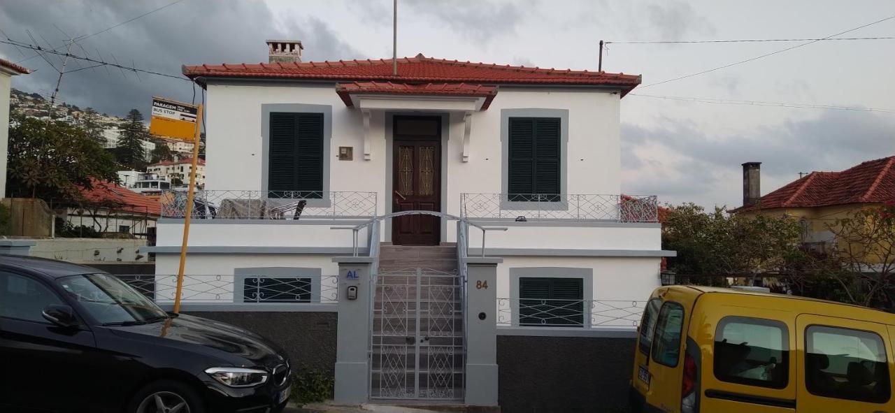 Bus Stop House 84 Funchal  Ngoại thất bức ảnh